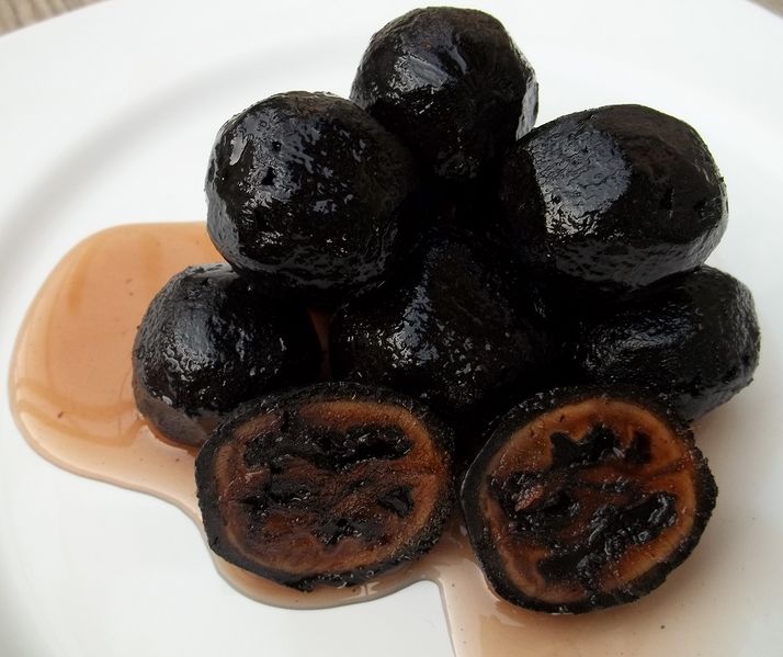 Файл:Pickled walnuts.jpg